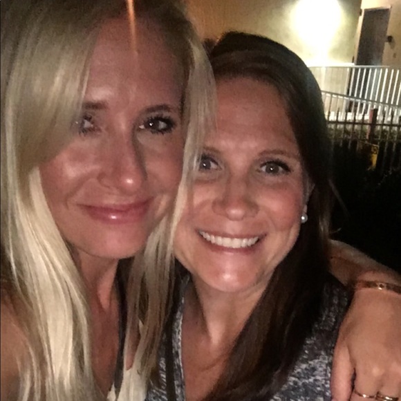 Meet your Posher, Hannah - Picture 5 of 8